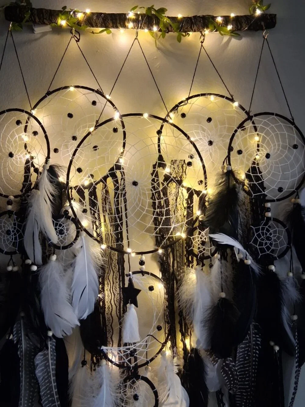 🖤✨ Raven’s Whispering Veil – 5 Ring Dreamcatcher with LED Lights ✨🖤
